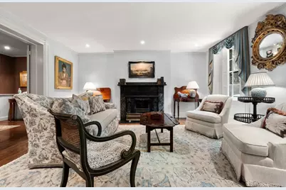 13 West Cedar St, Boston, MA 02108 - Photo 9