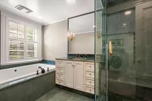 13 W Cedar St, Boston, MA 02108 - Photo 31