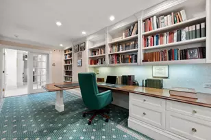 13 W Cedar St, Boston, MA 02108 - Photo 27