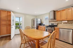 16 Florence St, Somerville, MA 02145 - Photo 5