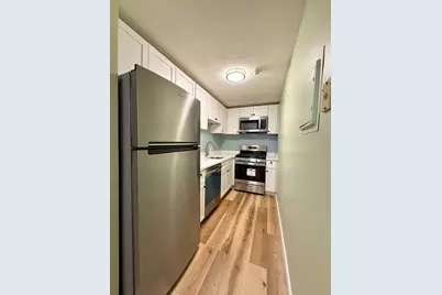 9 Kenmar Dr #14, Billerica, MA 01821 - Photo 3