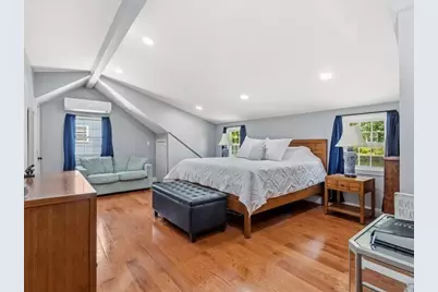 18 Harding St, Milford, MA 01757 - Photo 5