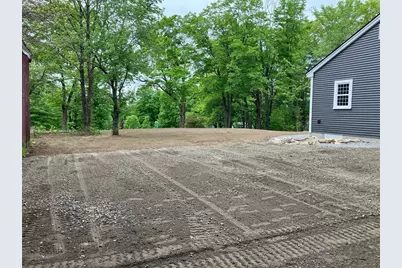 35 West St, Petersham, MA 01366 - Photo 15