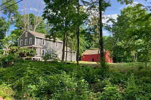 35 West St, Petersham, MA 01366 - Photo 5