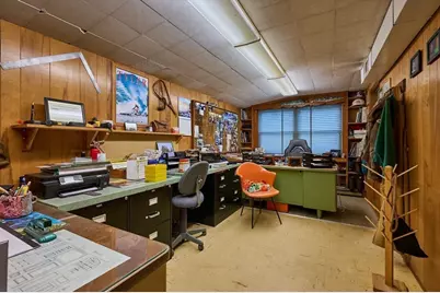 356 High St, Greenfield, MA 01301 - Photo 11