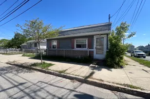 294 Mt Pleasant St, New Bedford, MA 02746 - Photo 3
