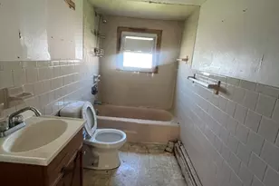 294 Mt Pleasant St, New Bedford, MA 02746 - Photo 23