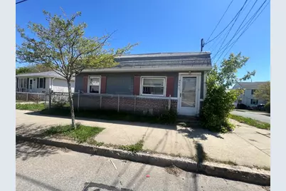 294 Mount Pleasant St, New Bedford, MA 02746 - Photo 1