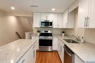 30 Willow St, Newton, MA 02459 - Photo 3