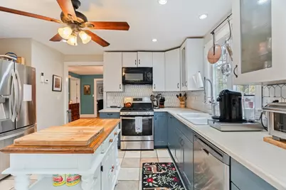 22 Reservoir St, Seekonk, MA 02771 - Photo 9