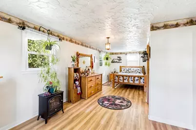 33 Quincy St, Holbrook, MA 02343 - Photo 7