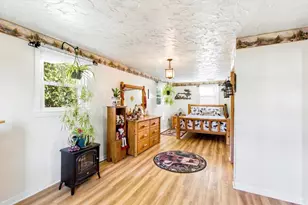 33 Quincy St, Holbrook, MA 02343 - Photo 7