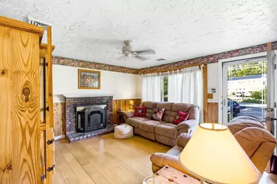 33 Quincy St, Holbrook, MA 02343 - Photo 27