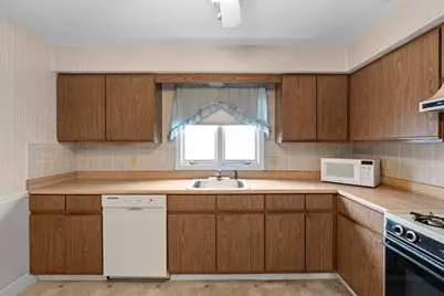 70 North Court #f, Fall River, MA 02720 - Photo 7