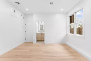 143 Tremont St, Boston, MA 02135 - Photo 23