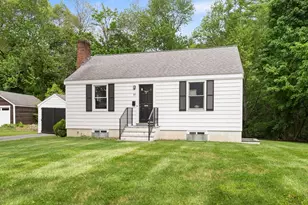 84 Crest Rd, Lynnfield, MA 01940 - Photo 3