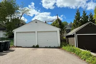 1517 Centre St, Boston, MA 02132 - Photo 3