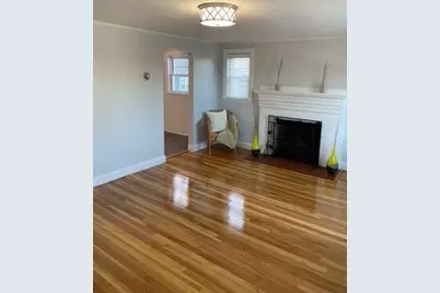1517 Centre St, Boston, MA 02132 - Photo 7