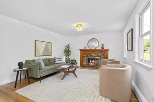 117 Oak Ridge Dr, Ayer, MA 01432 - Photo 3