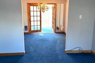 87 Auburn St, Saugus, MA 01906 - Photo 11