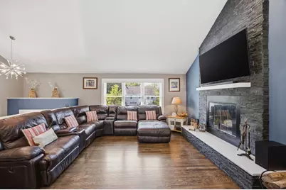 2 Paradise Ln, Haverhill, MA 01830 - Photo 3