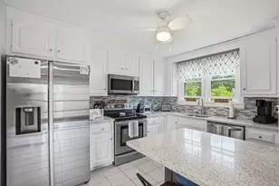 106 Sherry St, Northbridge, MA 01588 - Photo 11