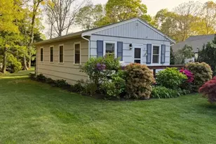 17 Suncrest Dr, Falmouth, MA 02536 - Photo 1