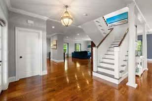 22 Crooked Ln, Manchester by the Sea, MA 01944 - Photo 3