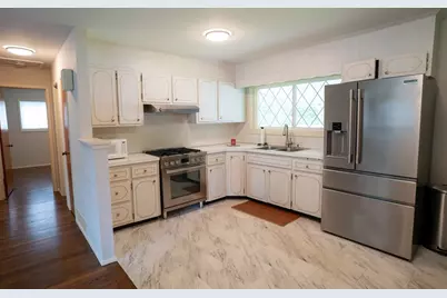 390 Upland Street, New Bedford, MA 02745 - Photo 3