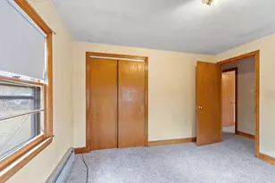 1064 Lakeview Ave, Dracut, MA 01826 - Photo 11