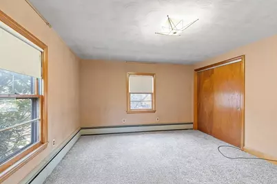 1064 Lakeview Ave, Dracut, MA 01826 - Photo 9