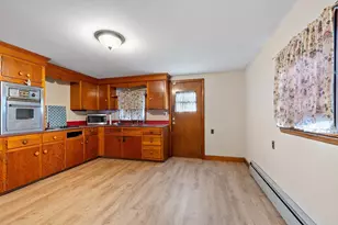 1064 Lakeview Ave, Dracut, MA 01826 - Photo 25