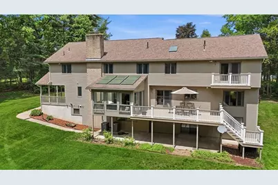 27 Lady Slipper Cir, Westfield, MA 01085 - Photo 5