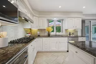 27 Lady Slipper Cir, Westfield, MA 01085 - Photo 15