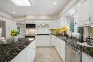 27 Lady Slipper Cir, Westfield, MA 01085 - Photo 11