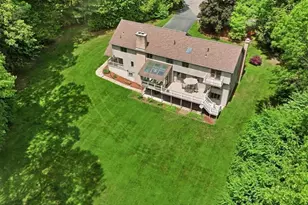 27 Lady Slipper Cir, Westfield, MA 01085 - Photo 3