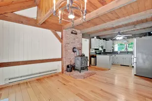 567 Loomis St, Westfield, MA 01085 - Photo 9