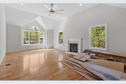 22 Benoit Road, Pelham, NH 03076 - Photo 9