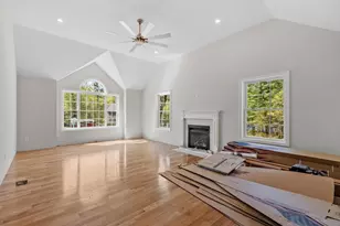 22 Benoit Rd, Pelham, NH 03076 - Photo 9