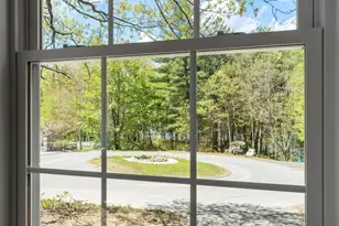 22 Benoit Rd, Pelham, NH 03076 - Photo 7