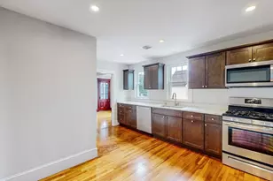 20 Harrington St, Watertown, MA 02472 - Photo 3