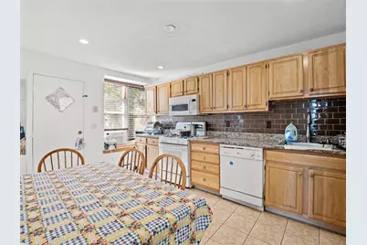 95 Florida St #2, Boston, MA 02124 - Photo 9