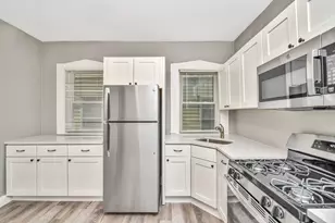 352 Norfolk St, Boston, MA 02124 - Photo 3