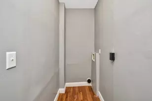 352 Norfolk St, Boston, MA 02124 - Photo 15