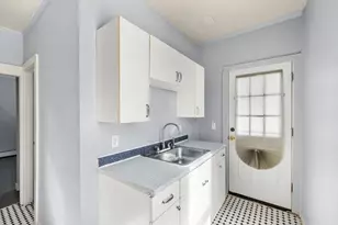 71-73 Hilldale Ave, Haverhill, MA 01832 - Photo 17