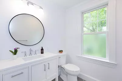 247 Hale St #2, Beverly, MA 01915 - Photo 15