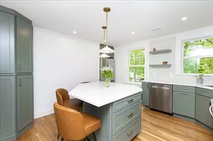 247 Hale St, Beverly, MA 01915 - Photo 9