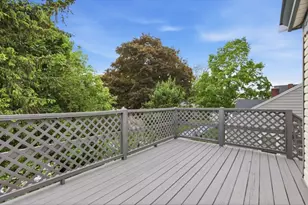 20 Hemenway Ct, Malden, MA 02148 - Photo 9