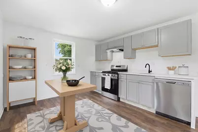 20 Hemenway Ct, Malden, MA 02148 - Photo 3