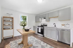 20 Hemenway Ct, Malden, MA 02148 - Photo 3
